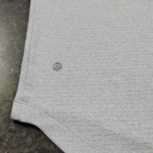 lululemon Light Blue/Gray Men's Short Sleeve Tee - Picture 5 of 5